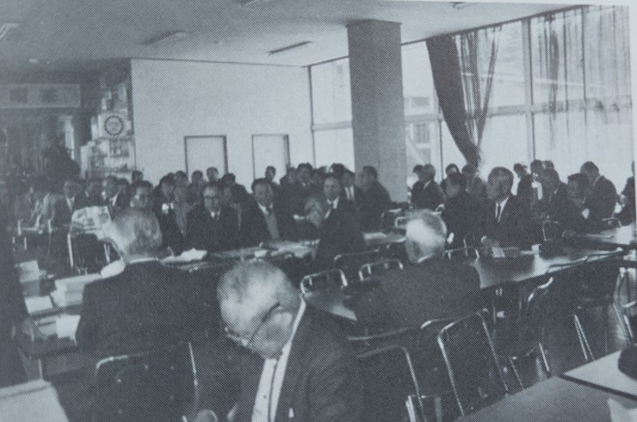 砂丘会館にて総会(昭和57年)