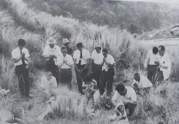妙義山山頂追善供養