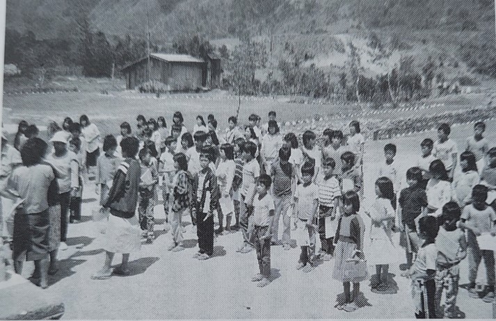 マリコ小学校の全児童