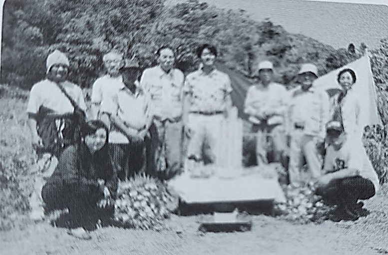 フナ陣地跡慰霊祭