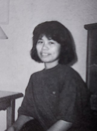 里子の女子大学生