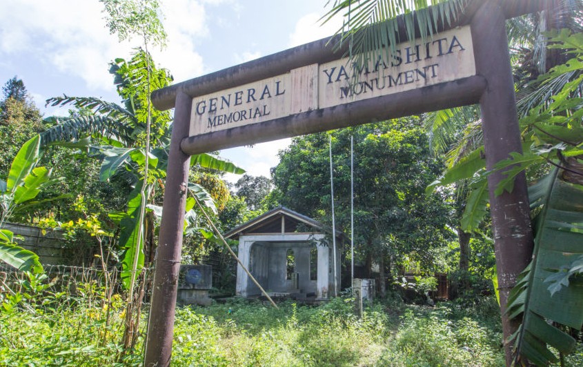 ロスパ二ヨス 山下将軍慰霊碑