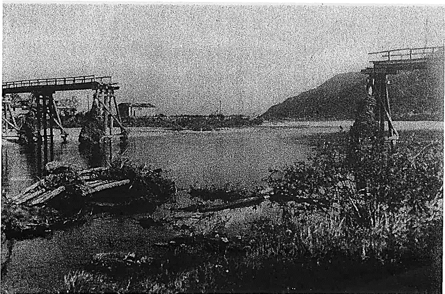 昭和３９年の洪水で破壊された稲常橋（鳥取市河原町）