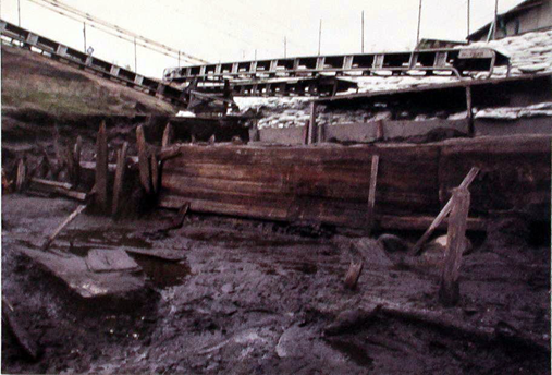 上寺地遺跡で見つかった大水路の技術