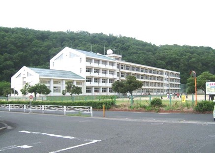 中ノ郷中学校（鳥取市浜坂）