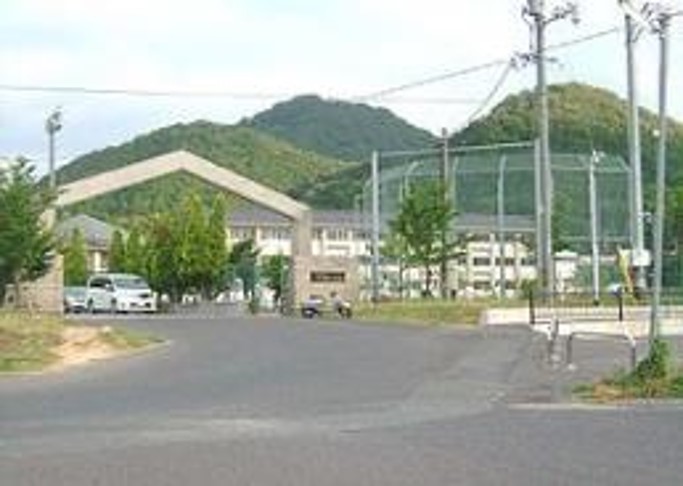 中ノ郷小学校（鳥取市円護寺）